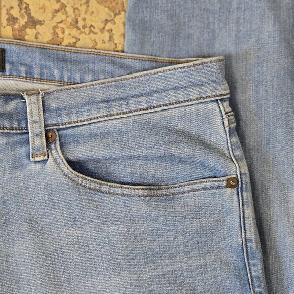 J Brand Men's Jeans Size 38 5 Pocket Style Zipper Fly with Top Button - Picture 3 of 16